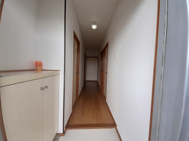 大中マリッチ 玄関