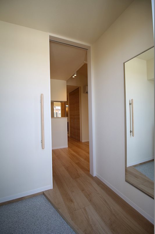 フォーフラッツ代々木上原 玄関