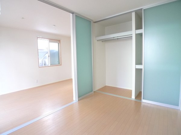 グリーンシャトレ ベッドルーム