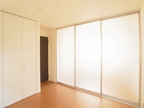 Laurier South その他4