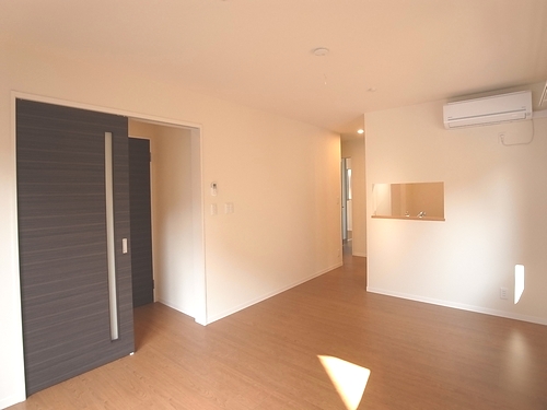 Laurier South その他6