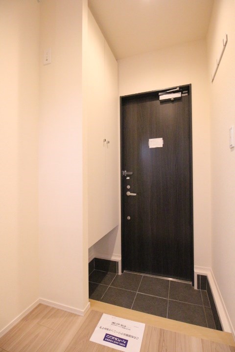 SUZUKAN RESIDENCE　下北沢（スズカンレジデンス） 玄関