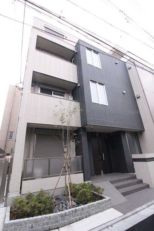 SUZUKAN RESIDENCE　下北沢（スズカンレジデンス） 302号室 外観