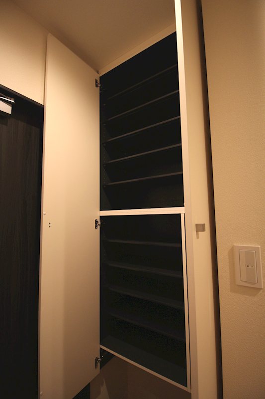 SUZUKAN RESIDENCE　下北沢（スズカンレジデンス） 玄関