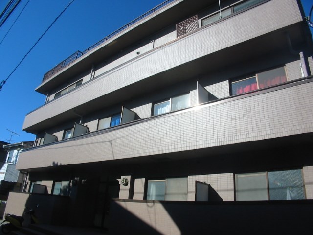 オーバンパレ 102号室 外観