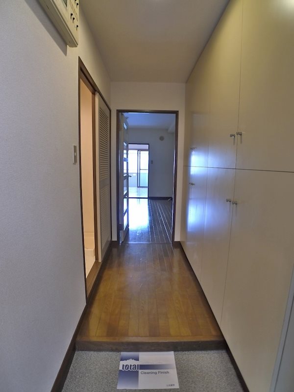 パインクレスト 玄関