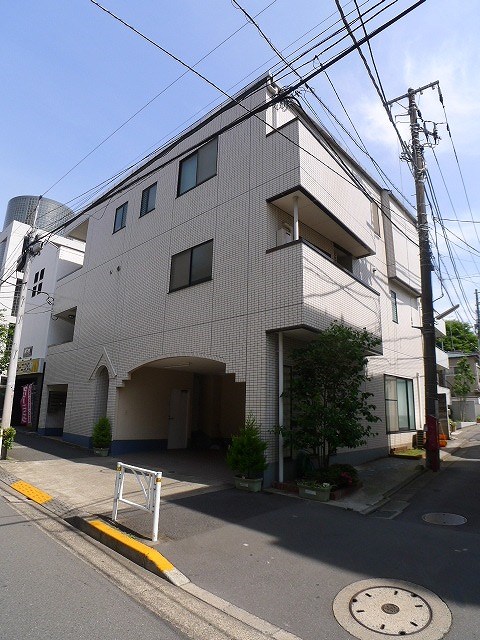 アスティオン駒場 201号室 外観