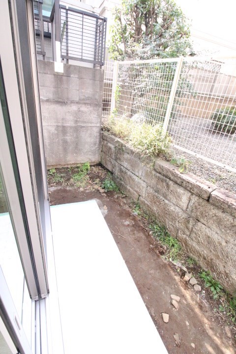 ハウゼ代沢 ベランダ