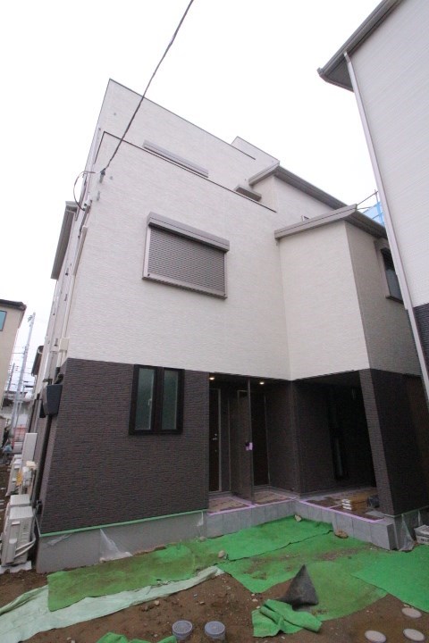 リバレイン登戸 201号室 外観