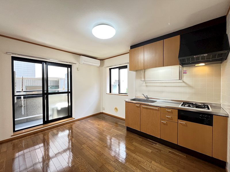 メナーエミネント リビング