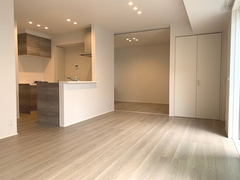 APPLE　COURT リビング