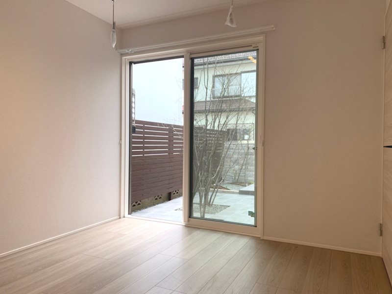 APPLE　COURT ベッドルーム