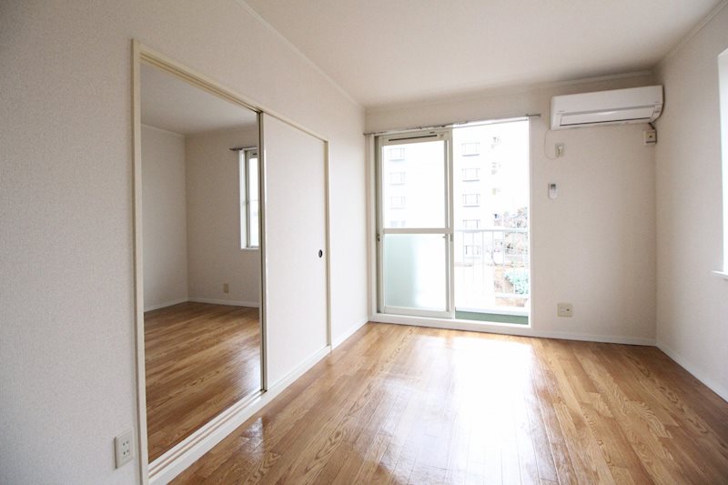 トムハイツ　Ａ リビング