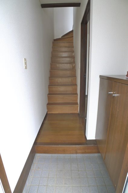 ピュア赤羽台 玄関