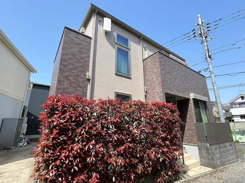 ツェルコーヴァ 102号室 外観