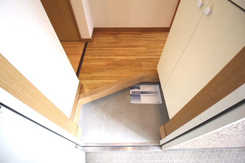 ラルクハイツ 玄関