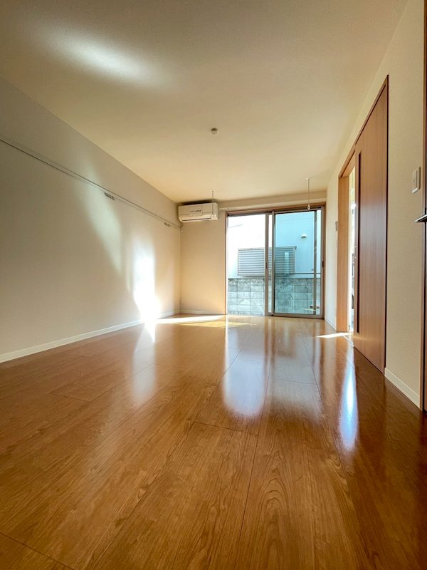 メゾンアルコーベ リビング