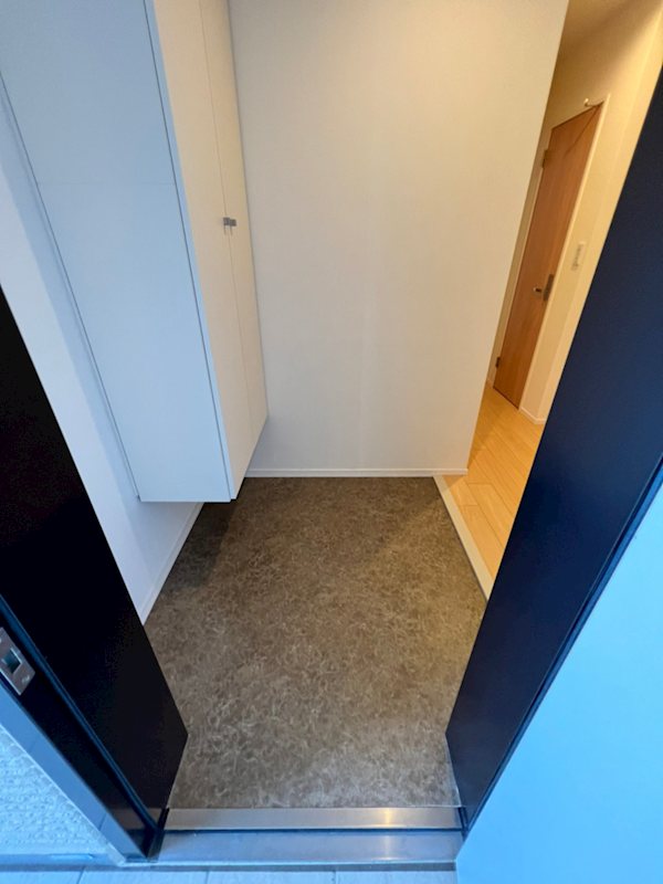 メゾングリオット 玄関