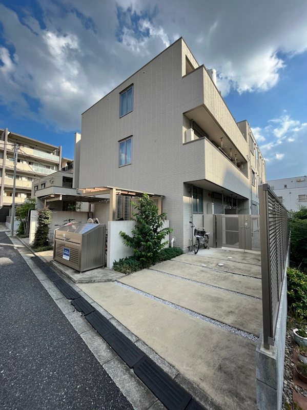 サン・ハピネス 305号室 外観