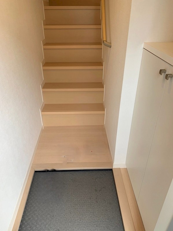 ＳＥＴＴＥＭＩＬＡ 玄関