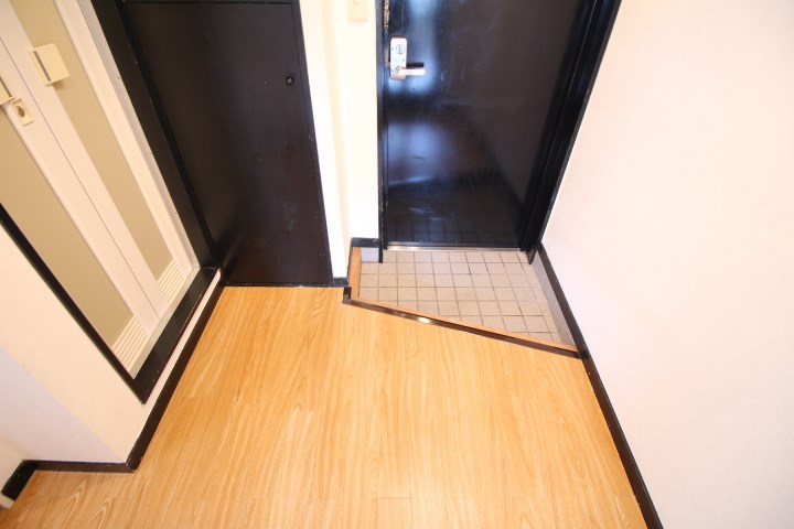 トゥヌップ北沢 玄関