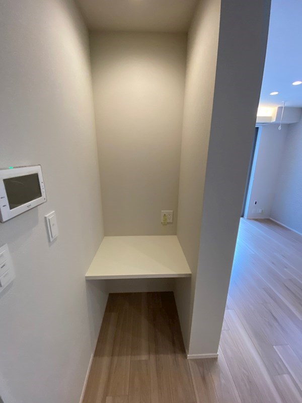 Ｅｍｉｇｒａｎｔ　Ｗｅｓｔ その他7