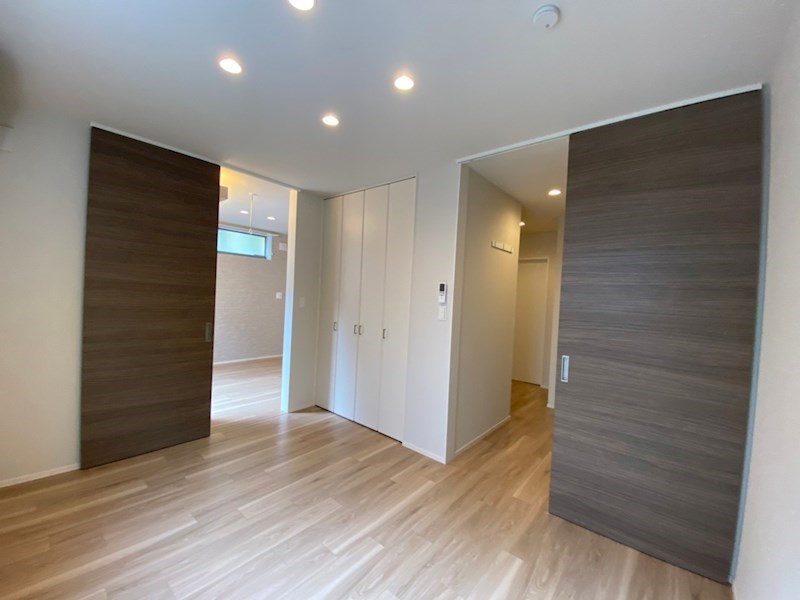 Ｅｍｉｇｒａｎｔ　Ｗｅｓｔ ベッドルーム