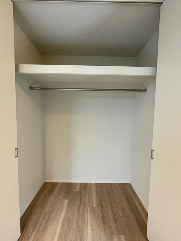 Ｅｍｉｇｒａｎｔ　Ｗｅｓｔ その他1