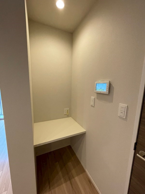 Ｅｍｉｇｒａｎｔ　Ｗｅｓｔ その他4