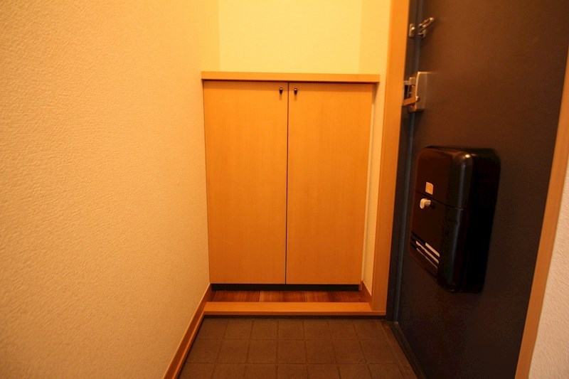 センチュリー北沢 玄関