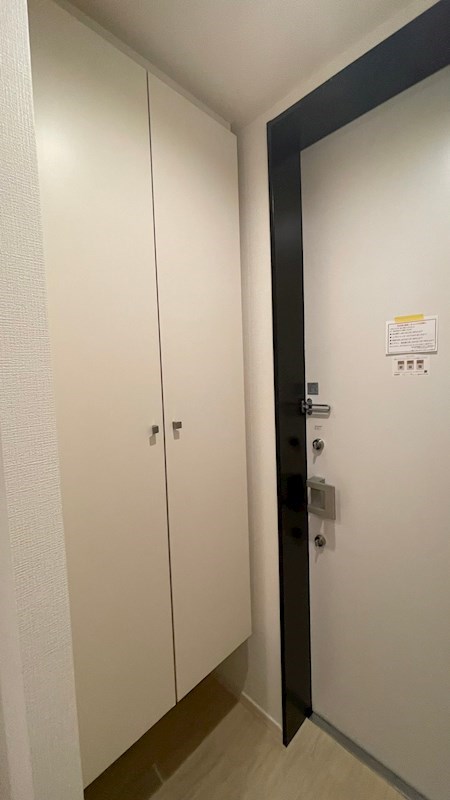 サニーアワーズ池ノ上 玄関