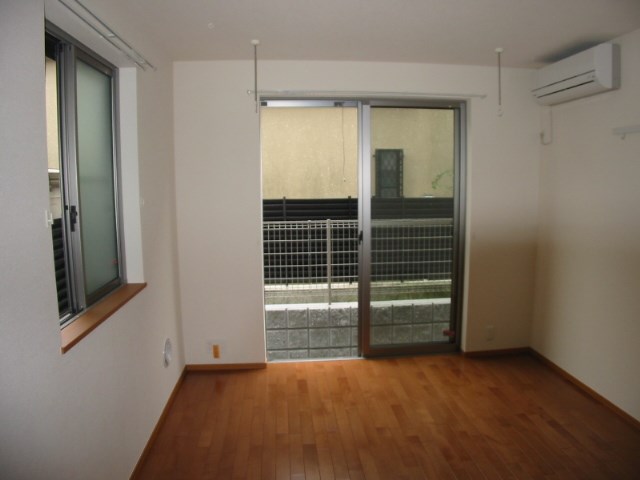 オアシスQ ベッドルーム