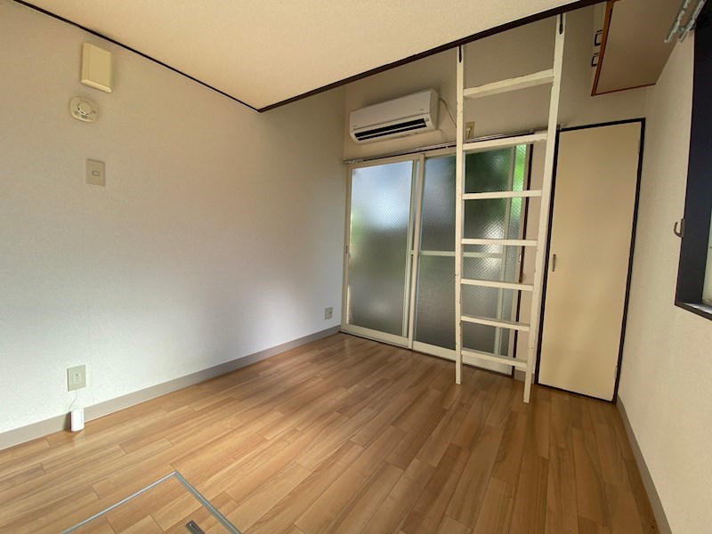 アパートメンツリサ髙津 ベッドルーム