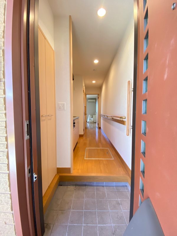 ベルガーデン 玄関