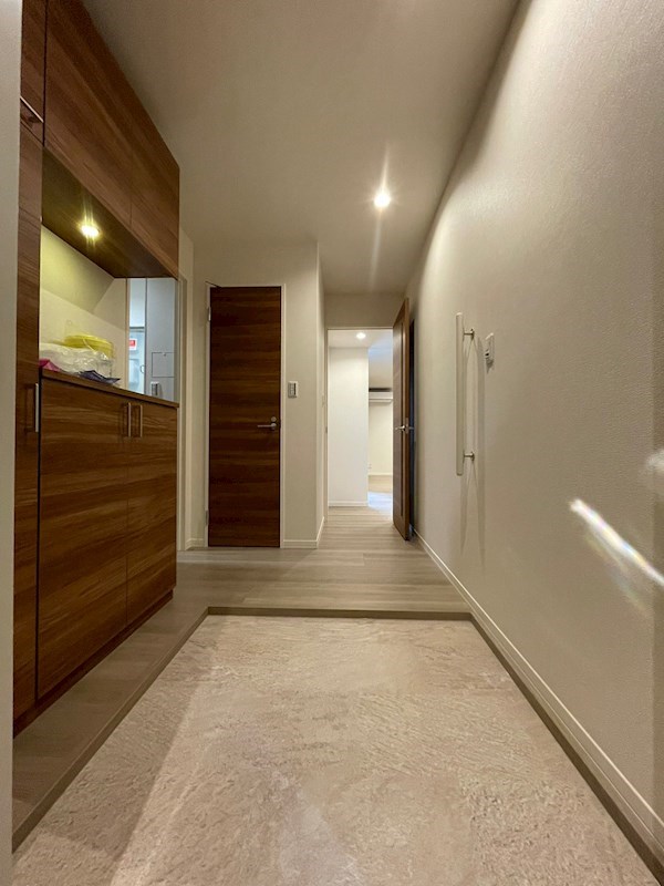 カーサコリーナ 玄関