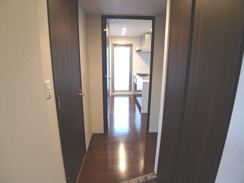 エアリーズ中野 玄関