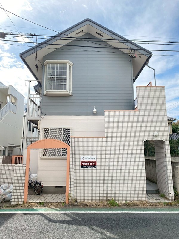 ホワイトヴィラ三鷹台 205号室 外観