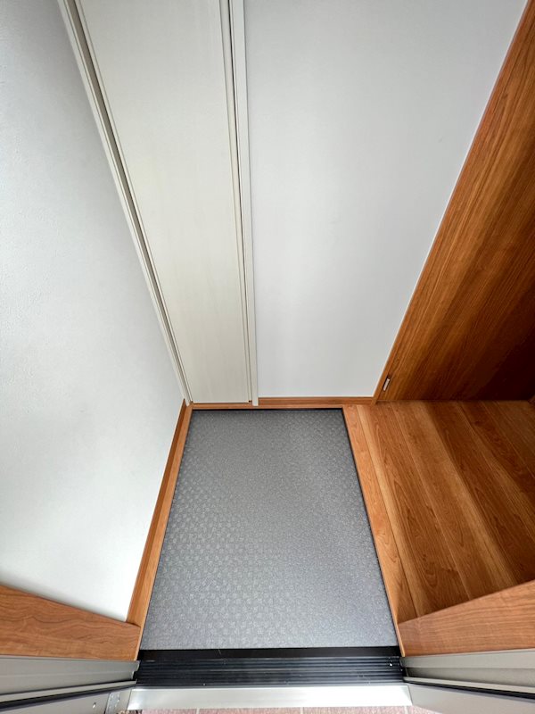 LICHT EGOTA（リヒドエゴタ） 玄関