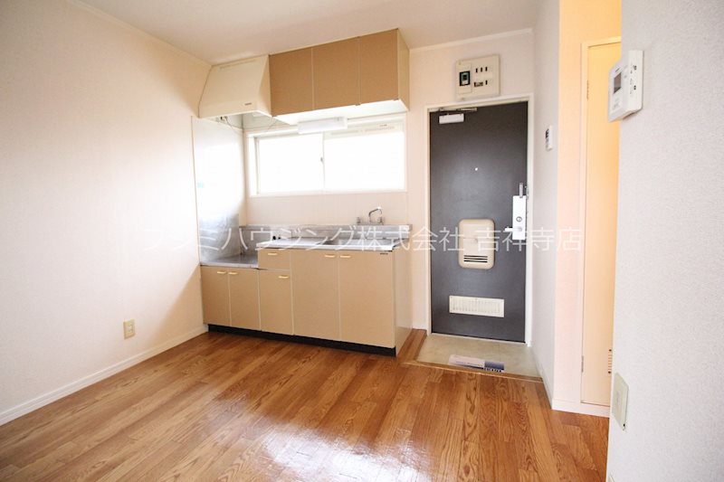 トムハイツＡ リビング