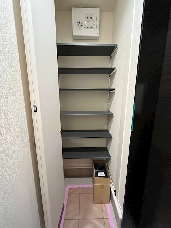 ベルフラワー方南 玄関