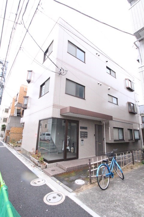 プレズィール 302号室 外観