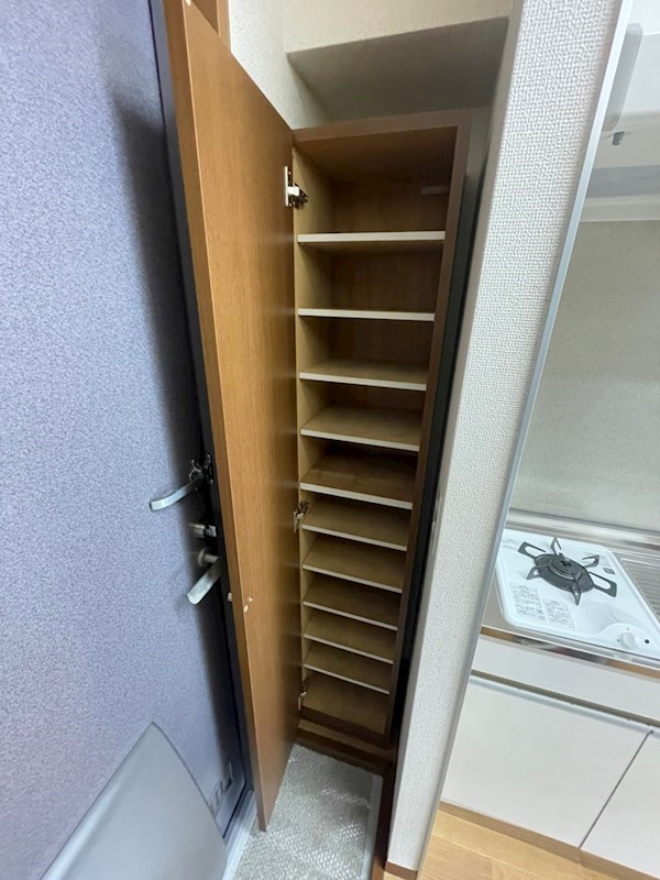 コンコルド下北沢 玄関