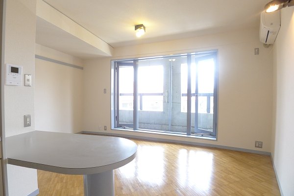 ＢＥＮ（ベン） リビング