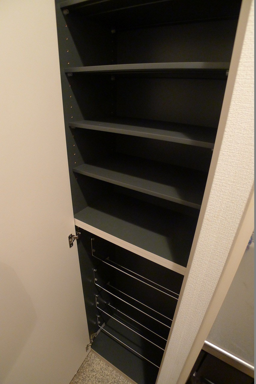 メゾンこばやし 玄関