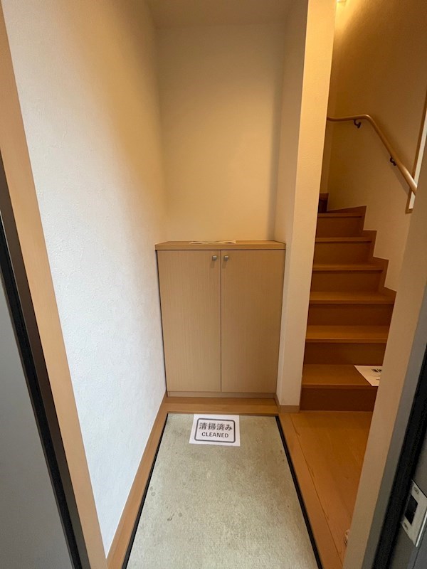 たつみ荘 玄関