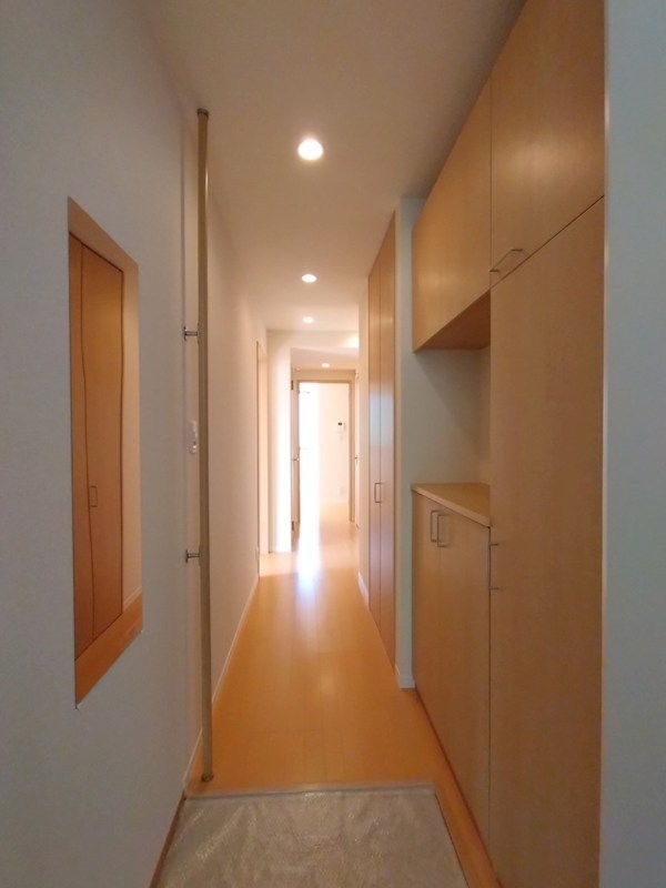 プライムガーデン 玄関