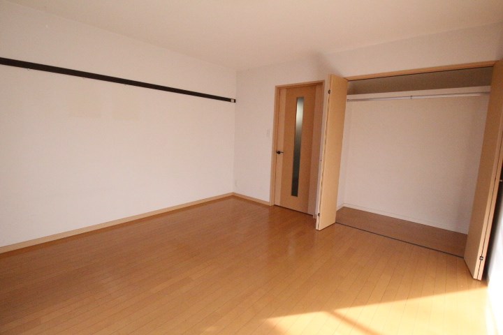 チェリーヒルズⅡ ベッドルーム