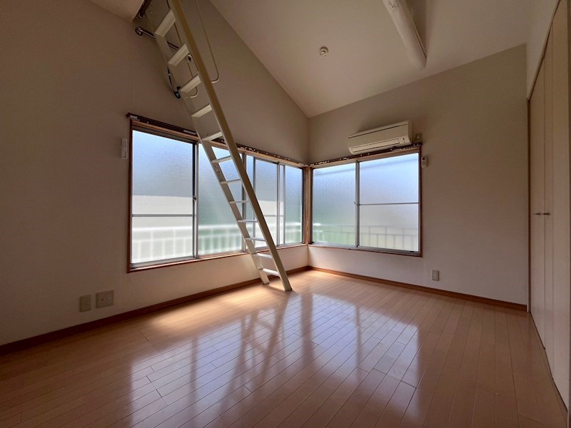 光和荘 ベッドルーム