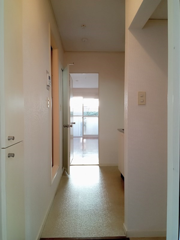 グランドゥールエムワン 玄関