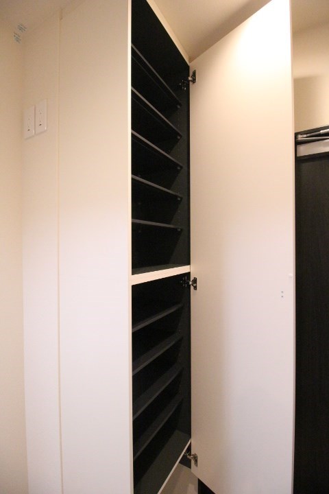 フレール駒沢 玄関